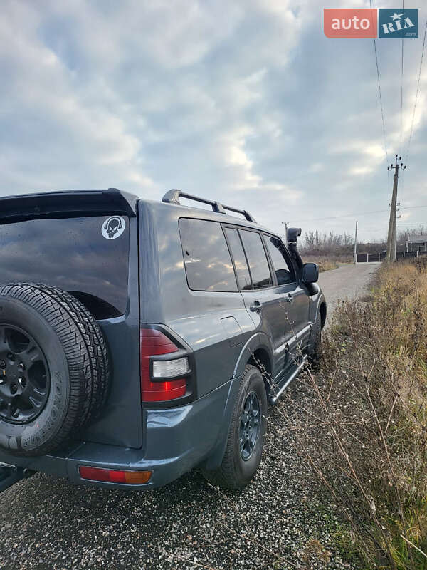 Позашляховик / Кросовер Mitsubishi Pajero 2002 в Львові