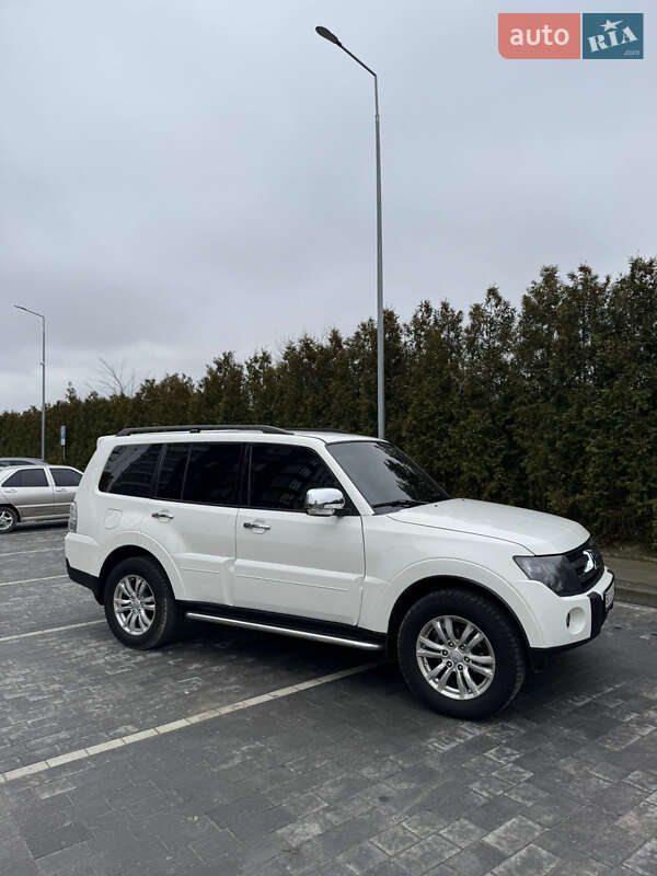 Внедорожник / Кроссовер Mitsubishi Pajero 2007 в Львове