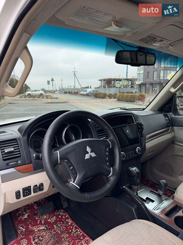 Внедорожник / Кроссовер Mitsubishi Pajero 2007 в Львове