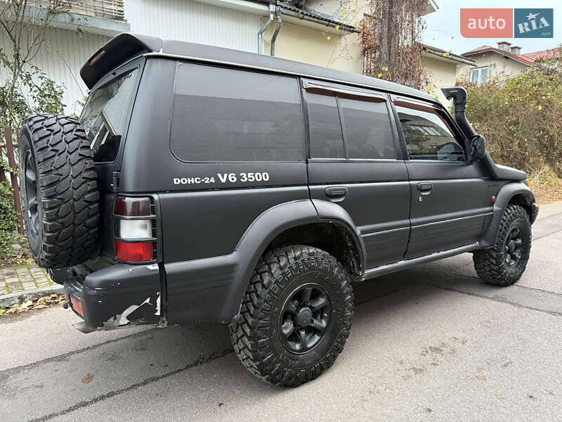 Позашляховик / Кросовер Mitsubishi Pajero 1996 в Івано-Франківську