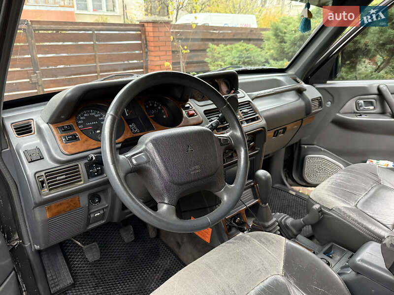 Позашляховик / Кросовер Mitsubishi Pajero 1996 в Івано-Франківську