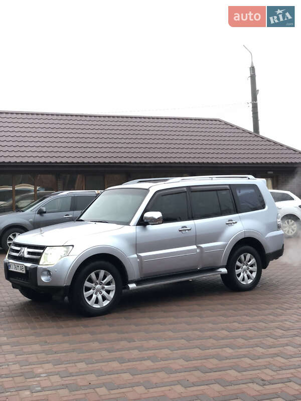 Внедорожник / Кроссовер Mitsubishi Pajero 2007 в Козельце