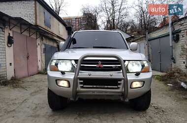 Внедорожник / Кроссовер Mitsubishi Pajero 2000 в Днепре