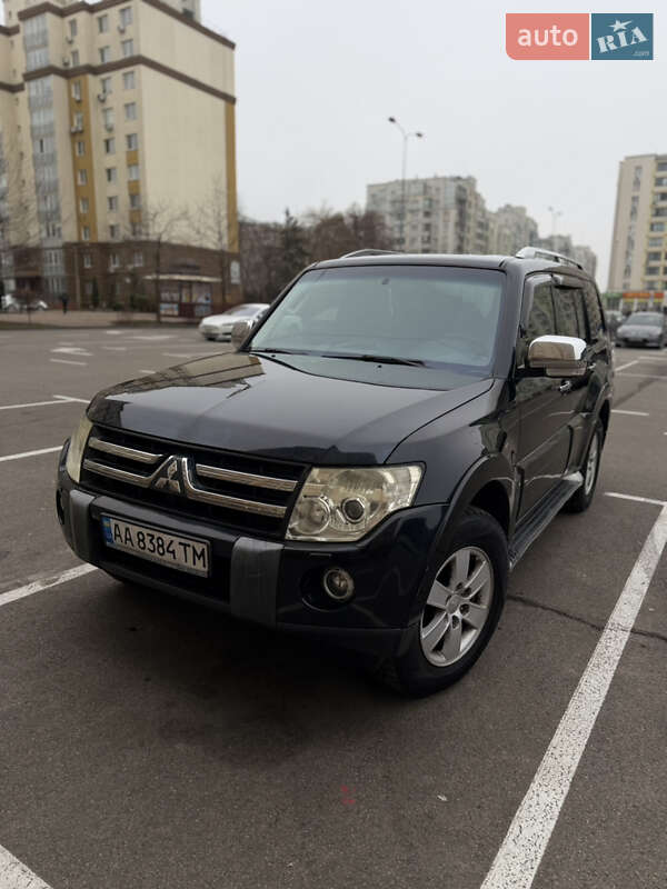 Mitsubishi Pajero 2008
