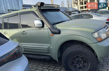 Позашляховик / Кросовер Mitsubishi Pajero 2001 в Львові