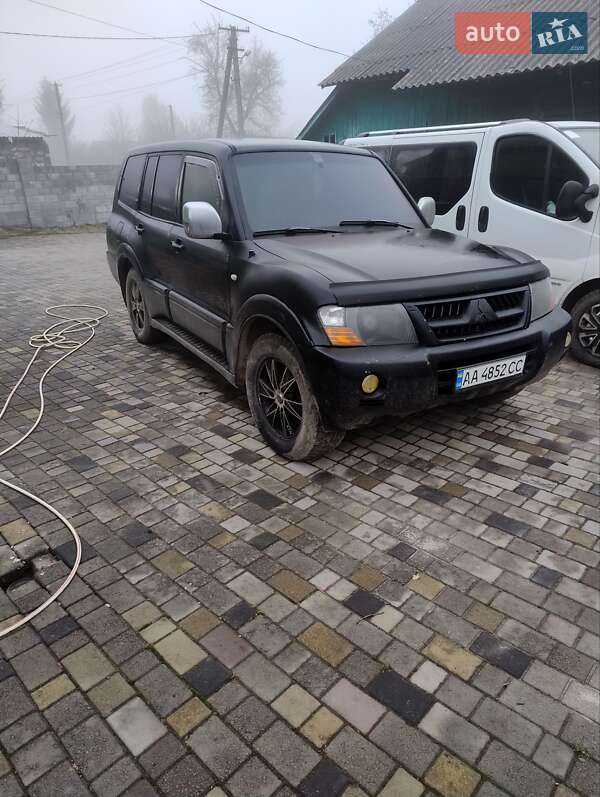 Mitsubishi Pajero 2006