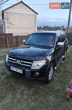 Внедорожник / Кроссовер Mitsubishi Pajero 2008 в Днепре