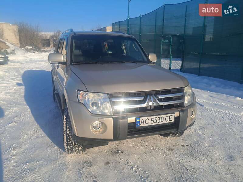 Mitsubishi Pajero 2007