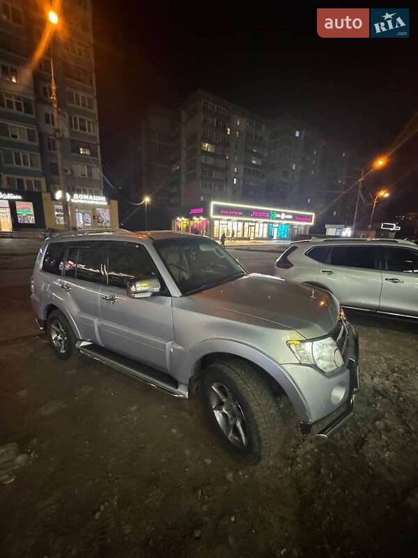 Mitsubishi Pajero 2008