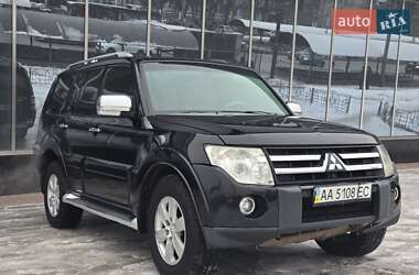Внедорожник / Кроссовер Mitsubishi Pajero 2007 в Киеве