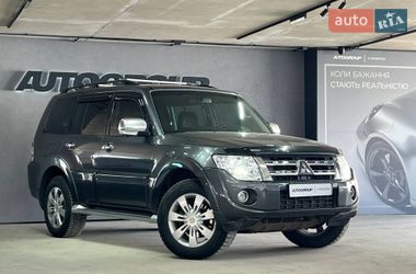 Внедорожник / Кроссовер Mitsubishi Pajero 2012 в Одессе