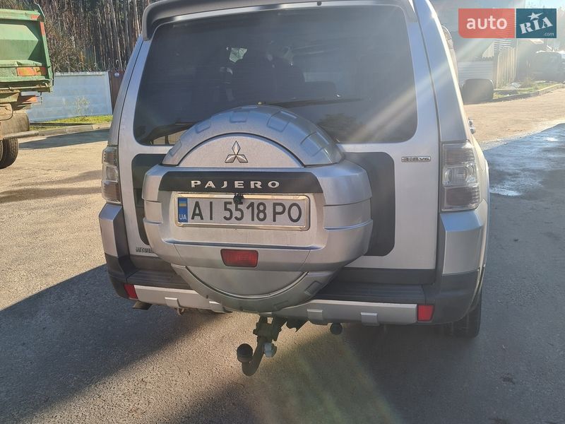 Внедорожник / Кроссовер Mitsubishi Pajero 2007 в Буче