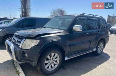 Позашляховик / Кросовер Mitsubishi Pajero 2010 в Кременчуці