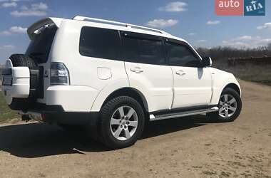 Внедорожник / Кроссовер Mitsubishi Pajero 2008 в Николаеве