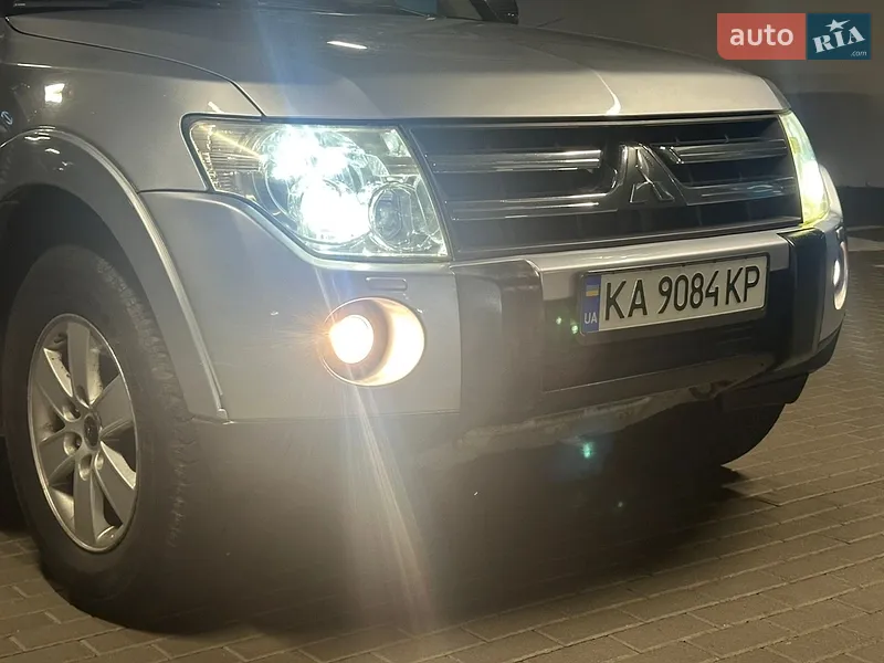 Mitsubishi Pajero 2007 VIN JMYLRV93W7J718360 фото оголошення 3 з 53