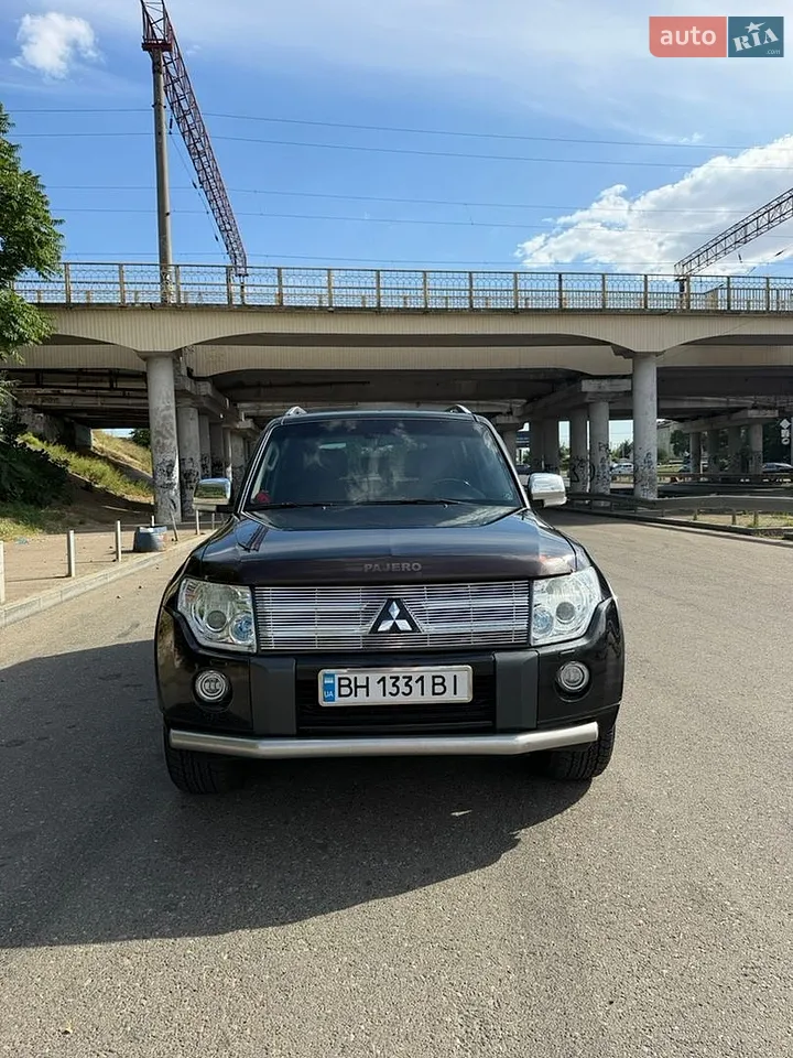 2011 Mitsubishi Pajero - мініатюра 39