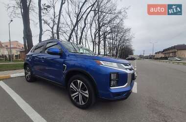 Позашляховик / Кросовер Mitsubishi RVR 2020 в 