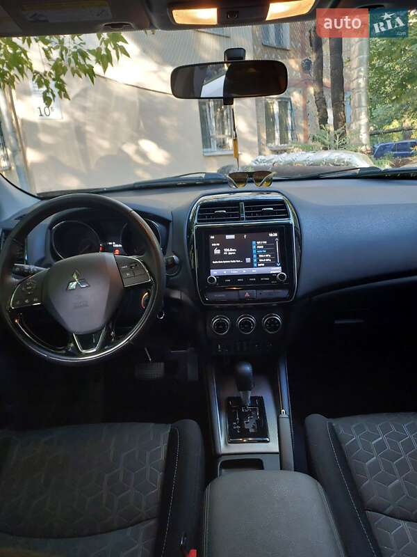 Позашляховик / Кросовер Mitsubishi RVR 2020 в Дніпрі