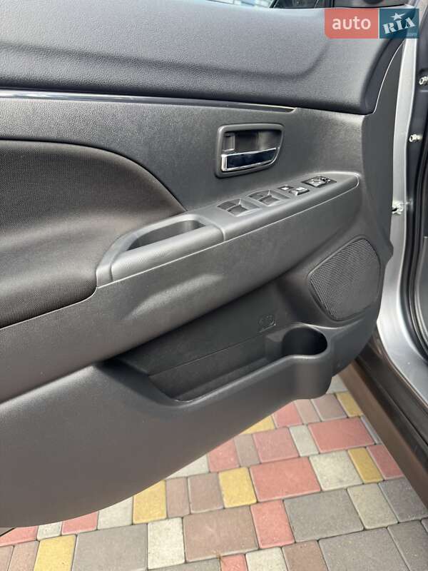 Внедорожник / Кроссовер Mitsubishi RVR 2024 в Львове фото 54 Внедорожник / Кроссовер Mitsubishi RVR 2024 в Львове