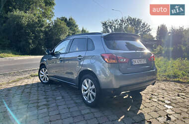Позашляховик / Кросовер Mitsubishi RVR 2014 в 