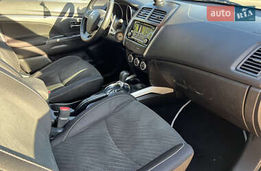 Позашляховик / Кросовер Mitsubishi RVR 2014 в 