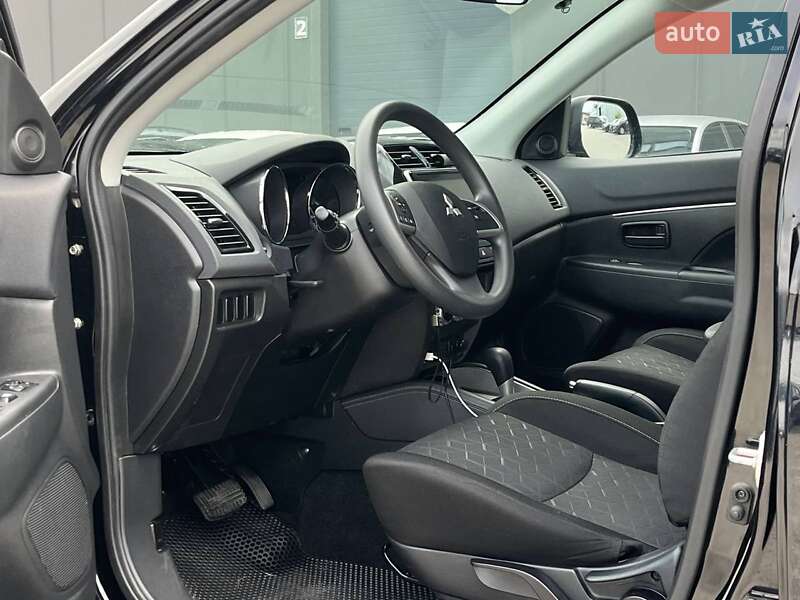 Внедорожник / Кроссовер Mitsubishi RVR 2021 в Львове