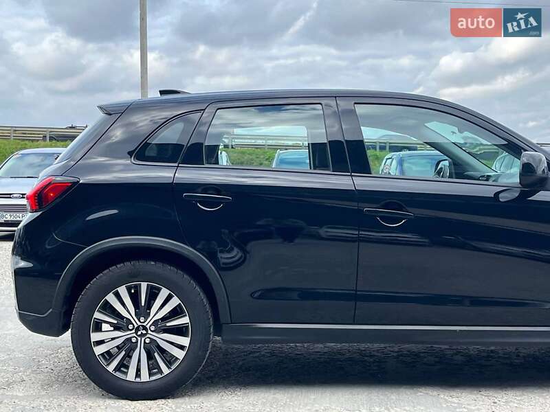 Внедорожник / Кроссовер Mitsubishi RVR 2021 в Львове