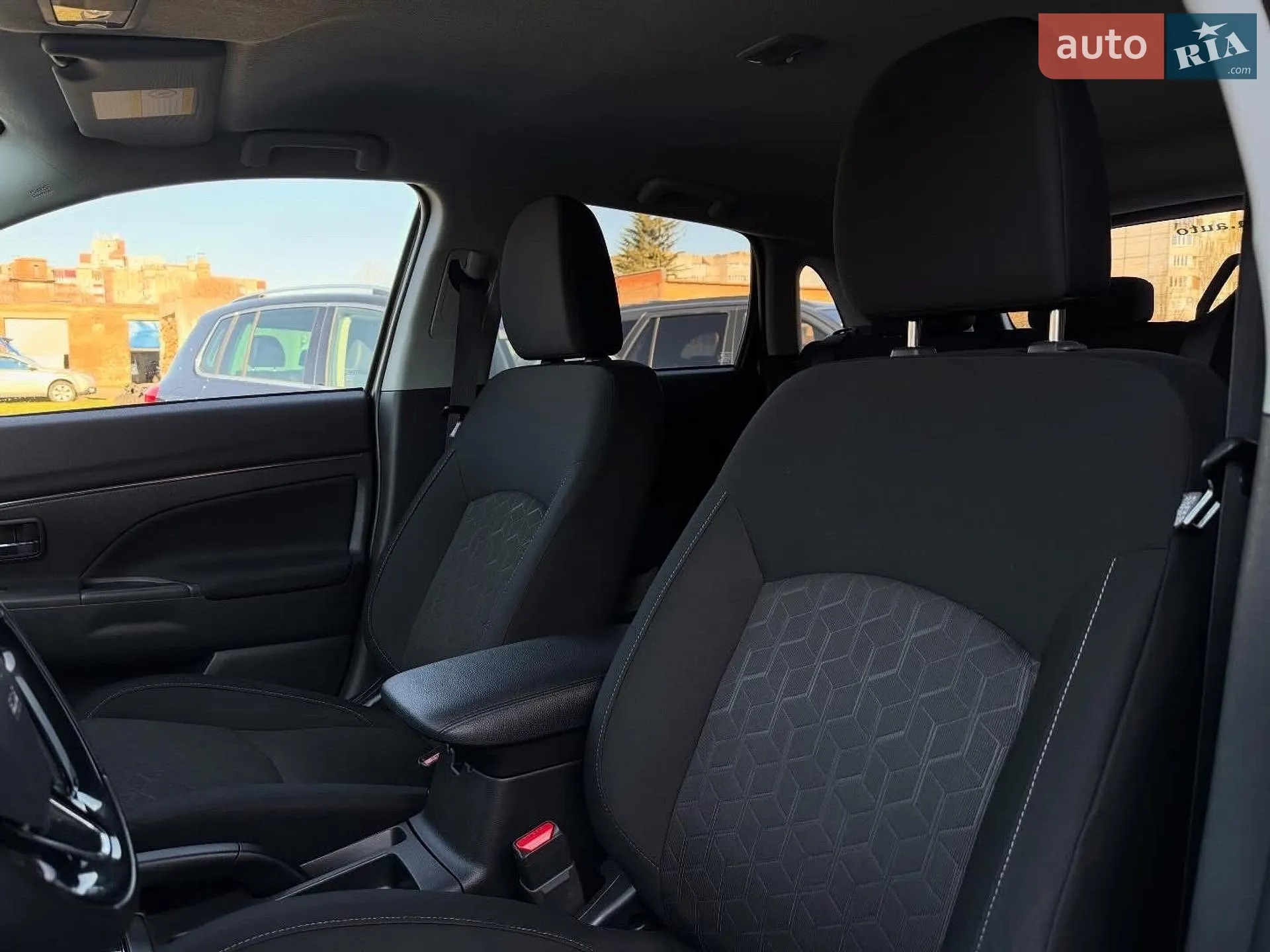 2020 Mitsubishi RVR - мініатюра 12