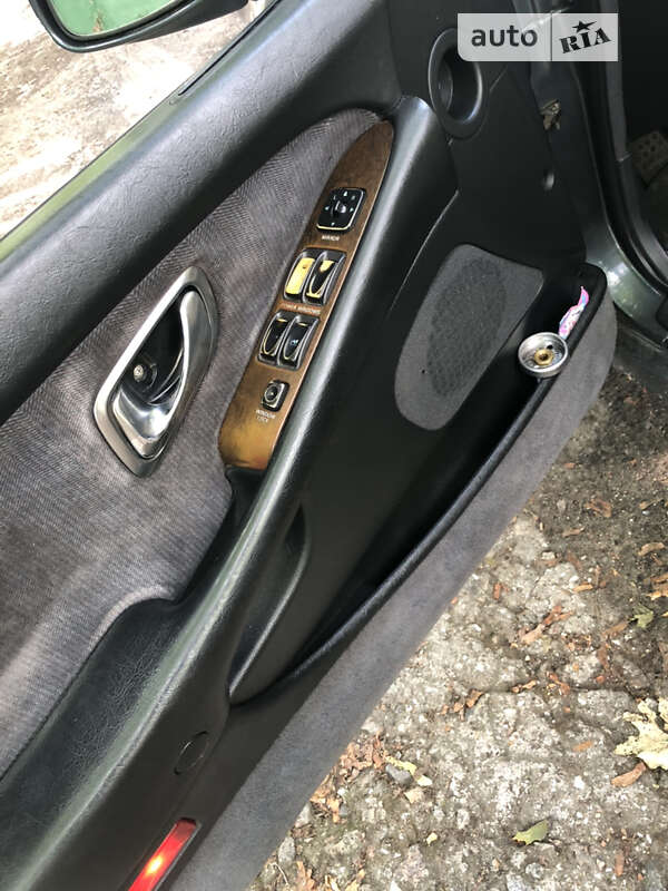 Седан Mitsubishi Sigma 1991 в Одессе