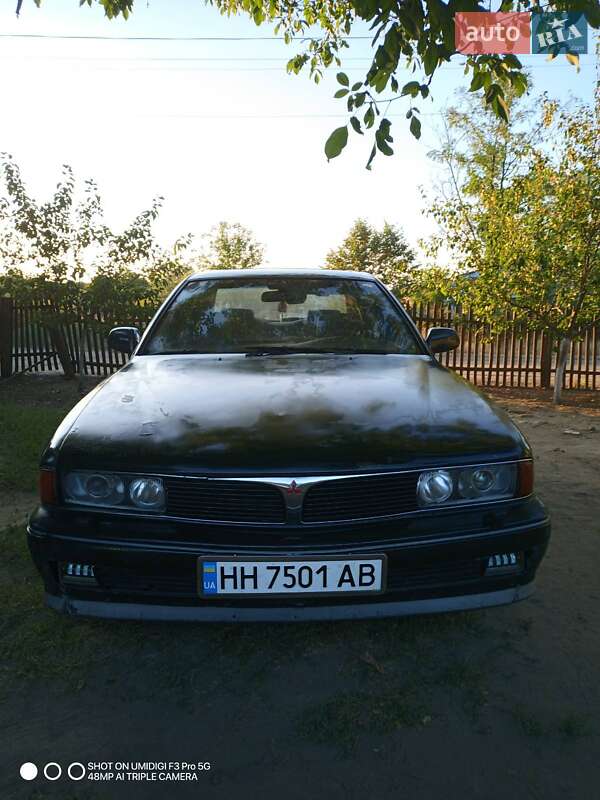 Седан Mitsubishi Sigma 1991 в 