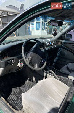Седан Mitsubishi Sigma 1993 в 