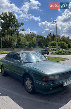Седан Mitsubishi Sigma 1993 в 