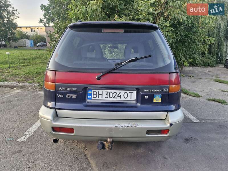 Минивэн Mitsubishi Space Runner 1994 в Одессе
