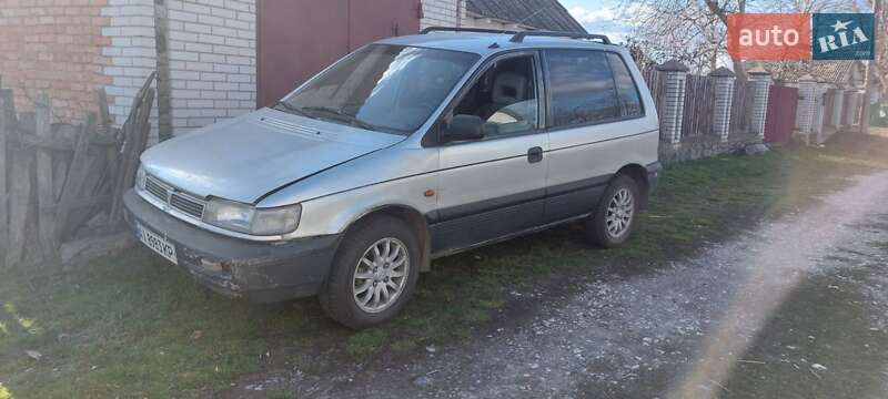 Мінівен Mitsubishi Space Runner 1993 в 