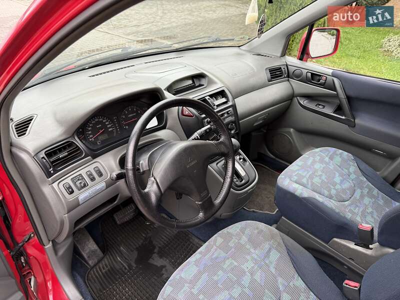 Минивэн Mitsubishi Space Runner 2000 в Хмельницком