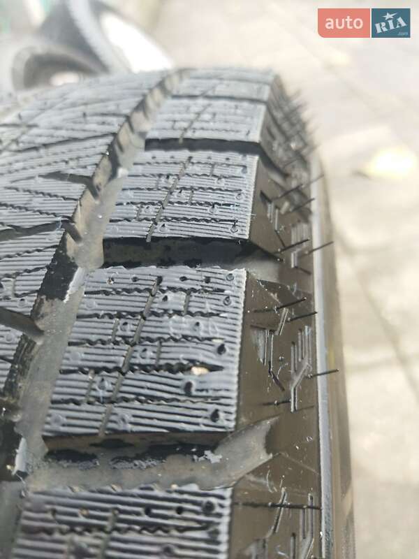 Минивэн Mitsubishi Space Runner 1993 в Белгороде-Днестровском