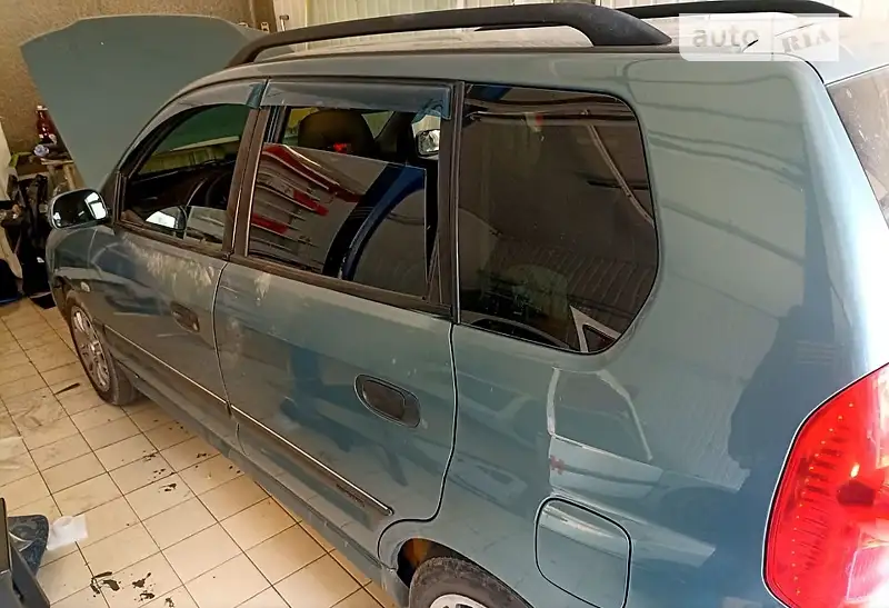 Mitsubishi Space Star 2004
