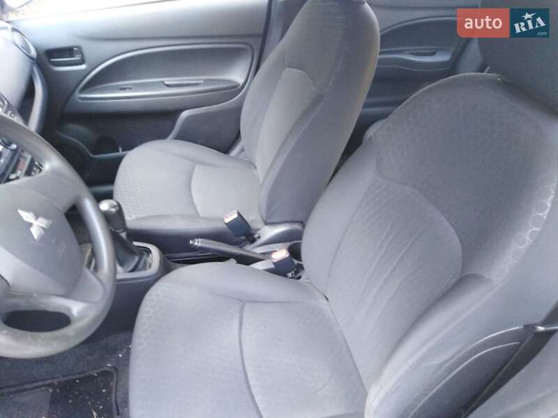 Хетчбек Mitsubishi Space Star 2014 в Чернігові