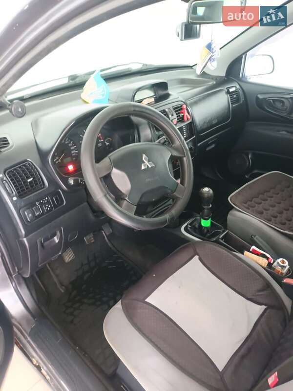 Минивэн Mitsubishi Space Star 2003 в Одессе фото 6 Минивэн Mitsubishi Space Star 2003 в Одессе