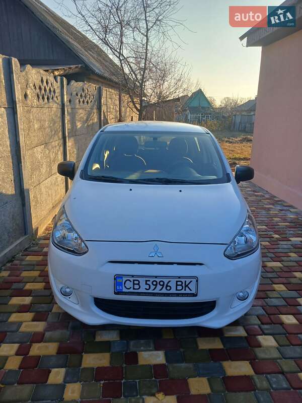 Хетчбек Mitsubishi Space Star 2014 в Чернігові