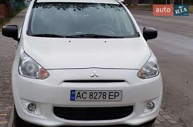 Хэтчбек Mitsubishi Space Star 2015 в 