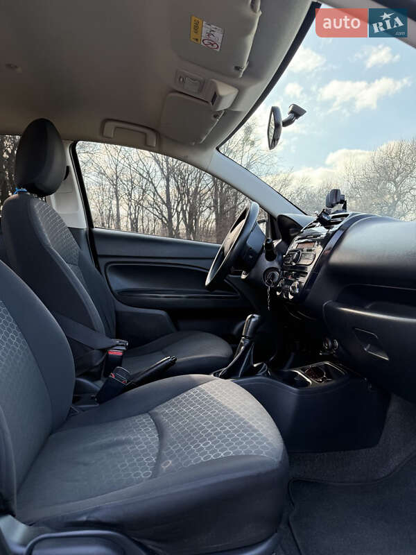 Хетчбек Mitsubishi Space Star 2015 в Черкасах