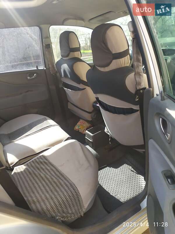 Минивэн Mitsubishi Space Star 2001 в Кривом Роге