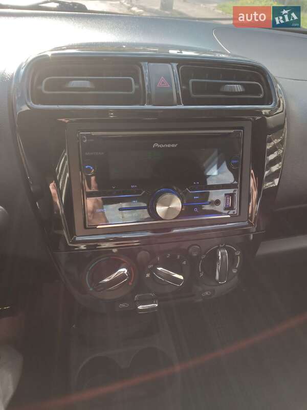 Хэтчбек Mitsubishi Space Star 2017 в Ивано-Франковске