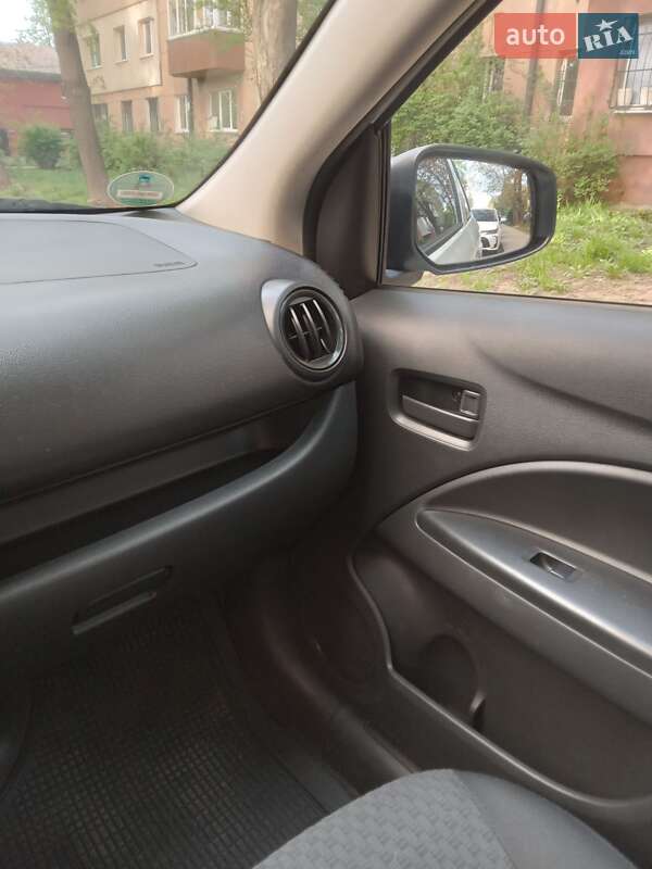 Хэтчбек Mitsubishi Space Star 2017 в Ивано-Франковске