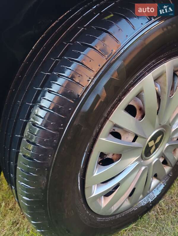 Минивэн Mitsubishi Space Star 2004 в Жовкве