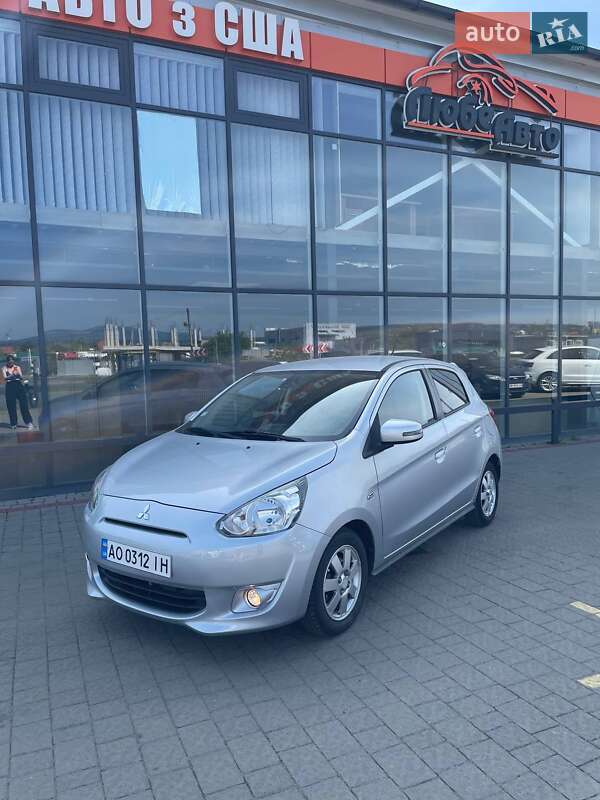 Хэтчбек Mitsubishi Space Star 2015 в 