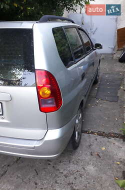 Минивэн Mitsubishi Space Star 2004 в 