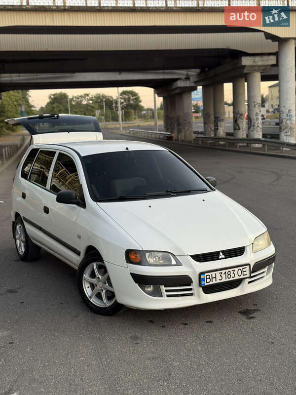 Mitsubishi Space Star 2004