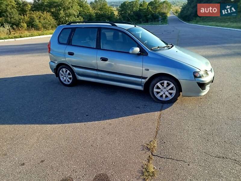 Минивэн Mitsubishi Space Star 2004 в 